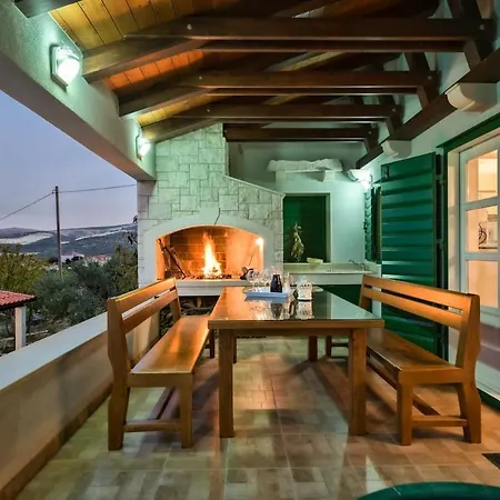 Pax Villa *