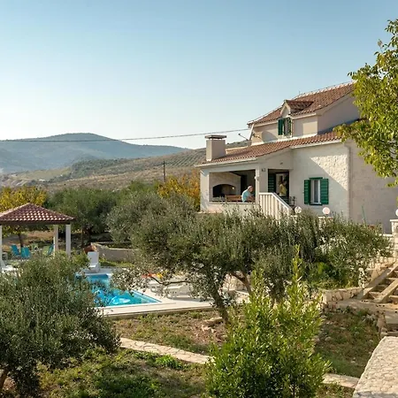 Pax Kaštel Štafilić