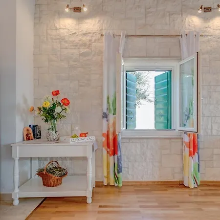Pax Villa