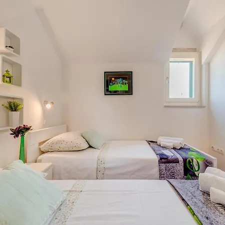 Villa Pax Kaštel Štafilić