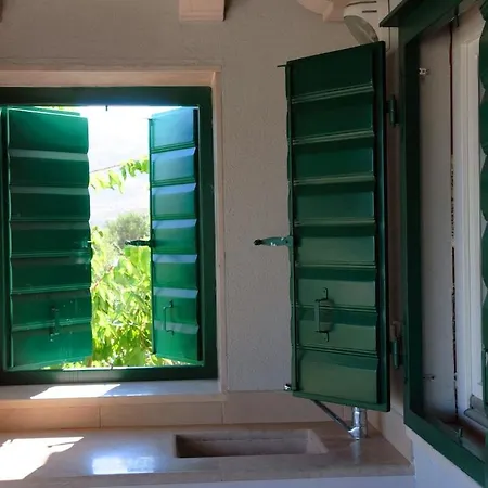 Pax * Kaštel Štafilić