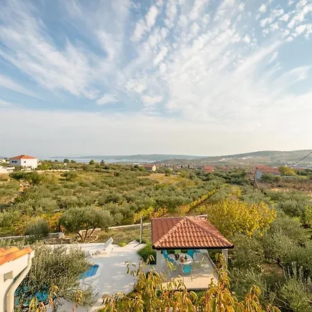 Pax Villa