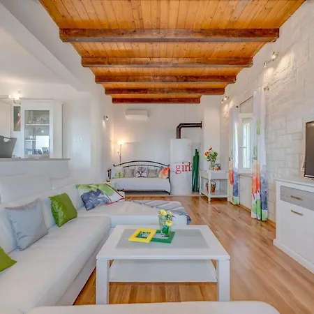 Pax Villa