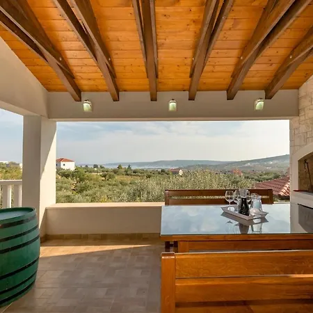 빌라 Pax Kaštel Štafilić